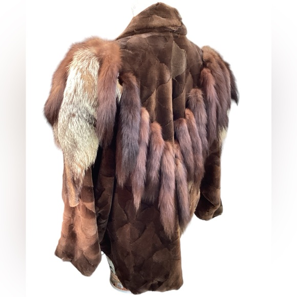 RARE Adrienne Landau for Saks Fifth Ave Sable, Mink & Fox Coat. (fc) - Picture 7 of 16